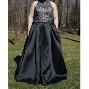 Black prom dress